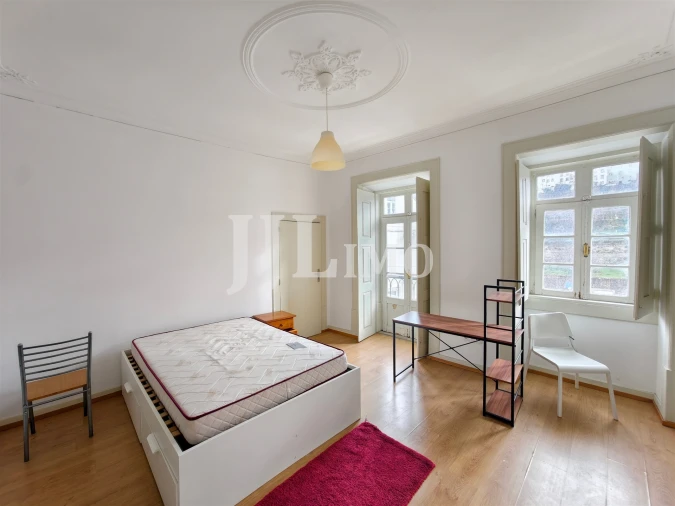 Prédio para Venda em Sé Nova, Santa Cruz, Almedina e São Bartolomeu Foto 29