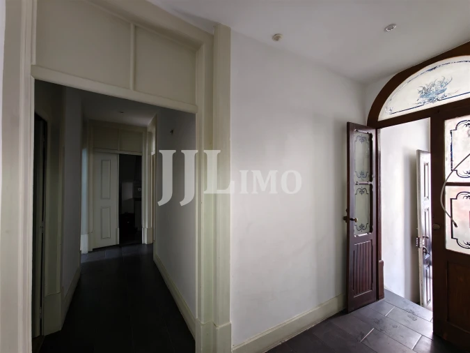 Prédio para Venda em Sé Nova, Santa Cruz, Almedina e São Bartolomeu Foto 42