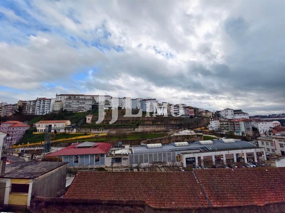 Prédio para Venda em Sé Nova, Santa Cruz, Almedina e São Bartolomeu Foto 48