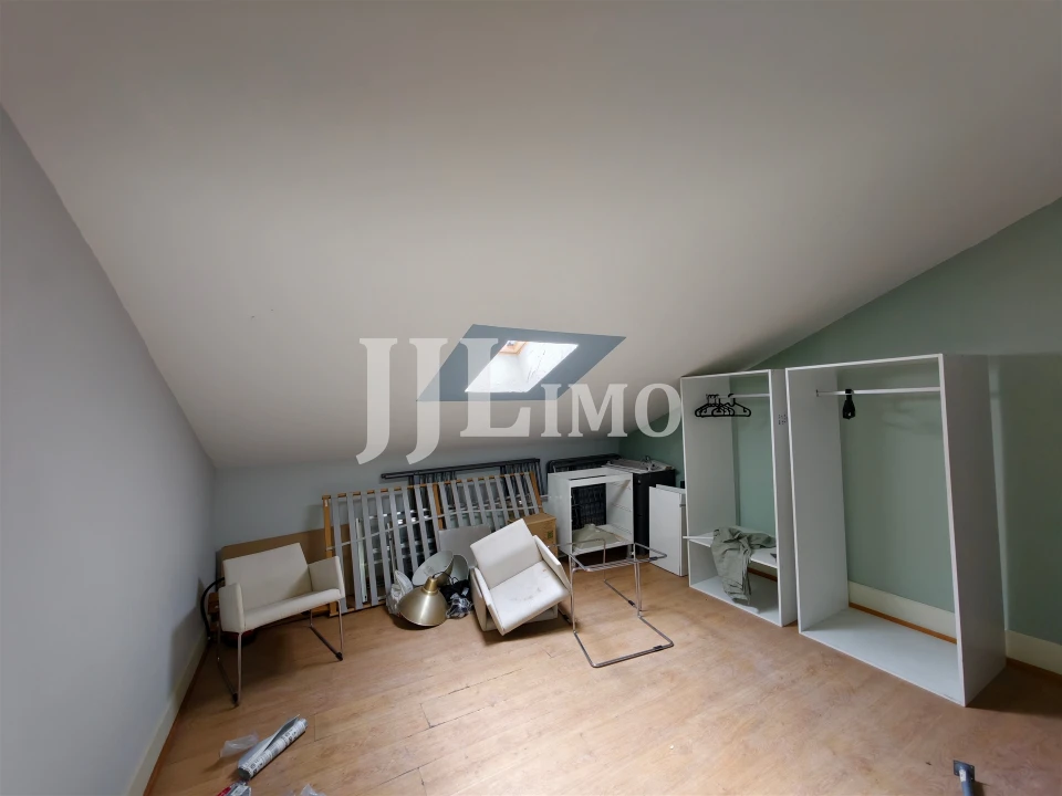 Prédio para Venda em Sé Nova, Santa Cruz, Almedina e São Bartolomeu Foto 74