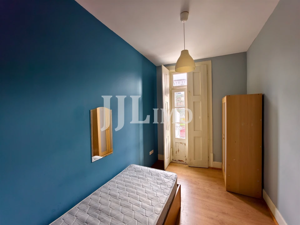 Prédio para Venda em Sé Nova, Santa Cruz, Almedina e São Bartolomeu Foto 56