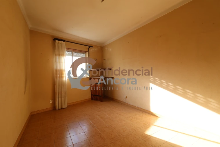 Moradia T2 para Venda em Moimenta da Serra e Vinhó Foto 9