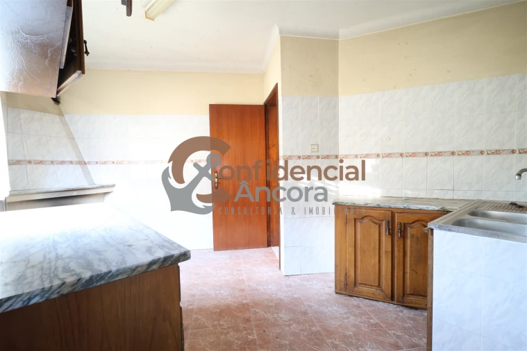 Moradia T2 para Venda em Moimenta da Serra e Vinhó Foto 6