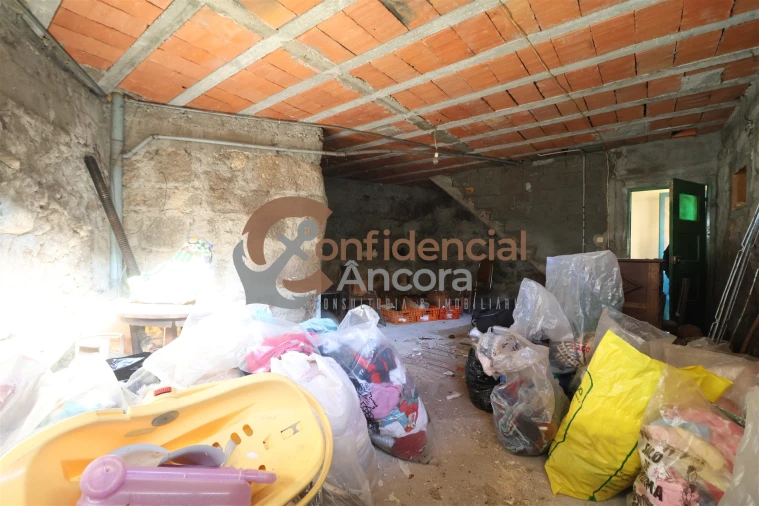 Moradia T2 para Venda em Moimenta da Serra e Vinhó Foto 2