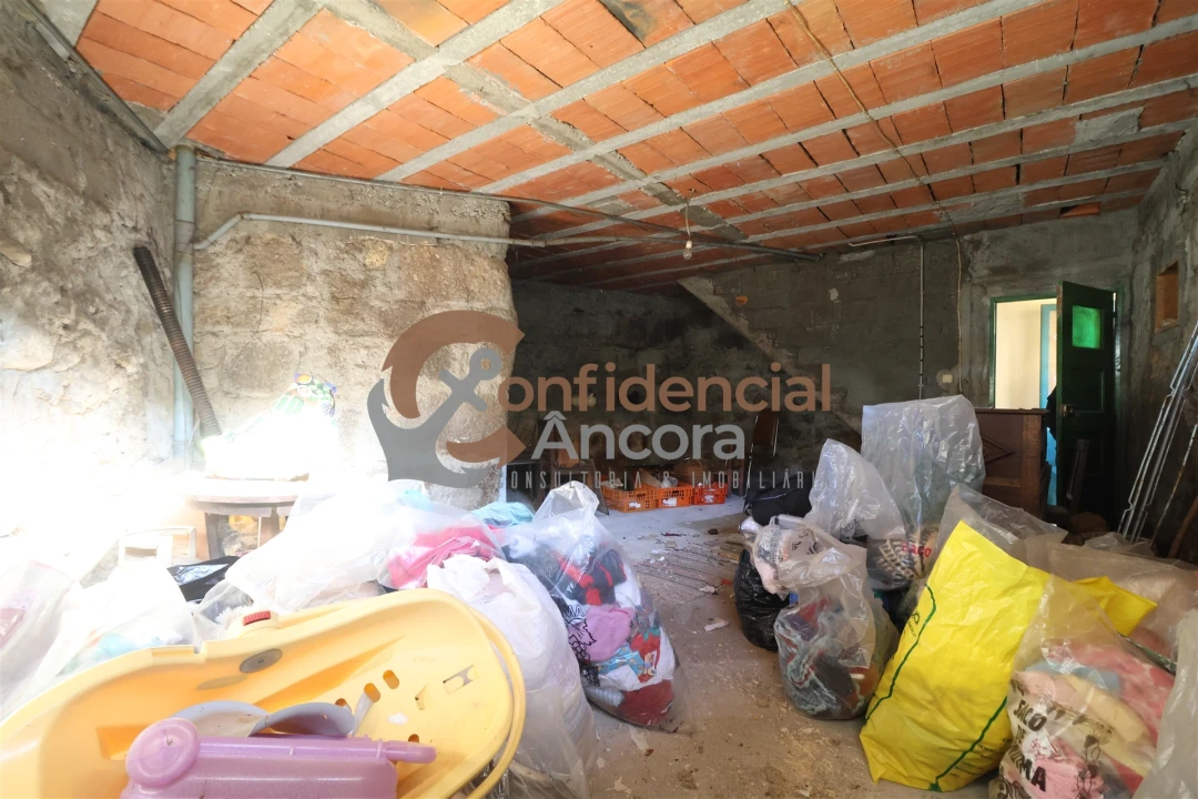 Moradia T2 para Venda em Moimenta da Serra e Vinhó Foto 2