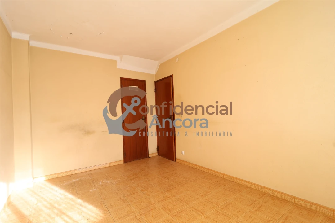 Moradia T2 para Venda em Moimenta da Serra e Vinhó Foto 10