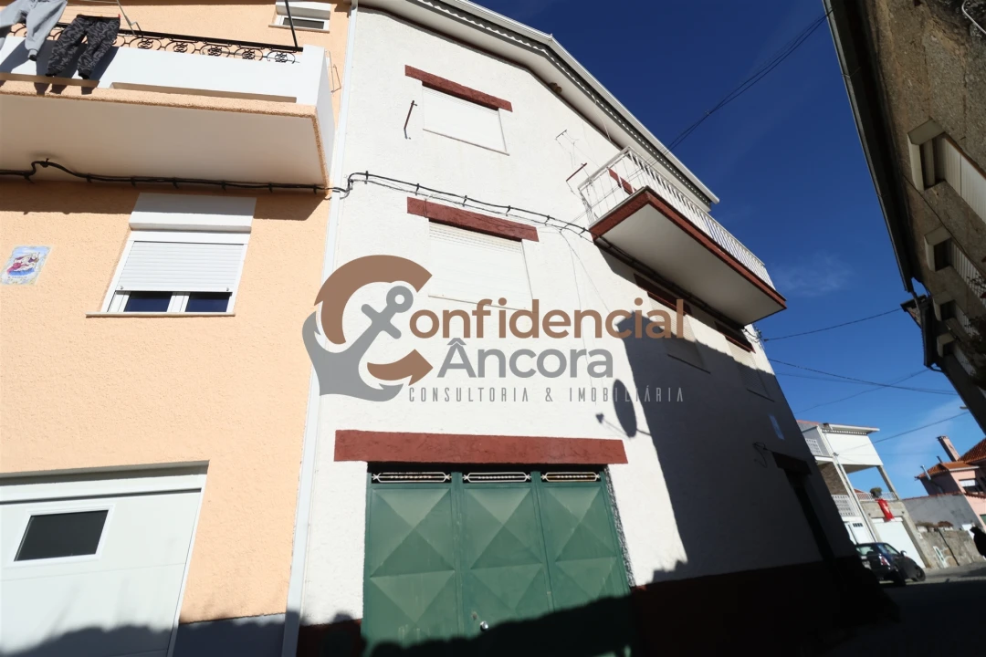 Moradia T2 para Venda em Moimenta da Serra e Vinhó Foto 1