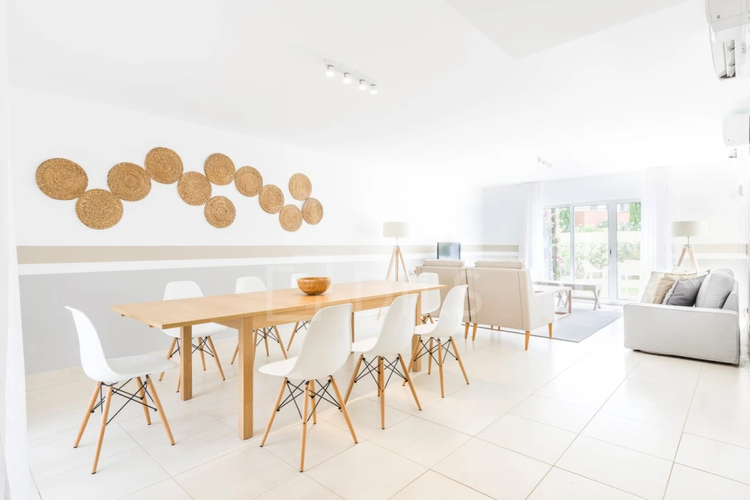 Moradia T3 para Venda em Quarteira Foto 3