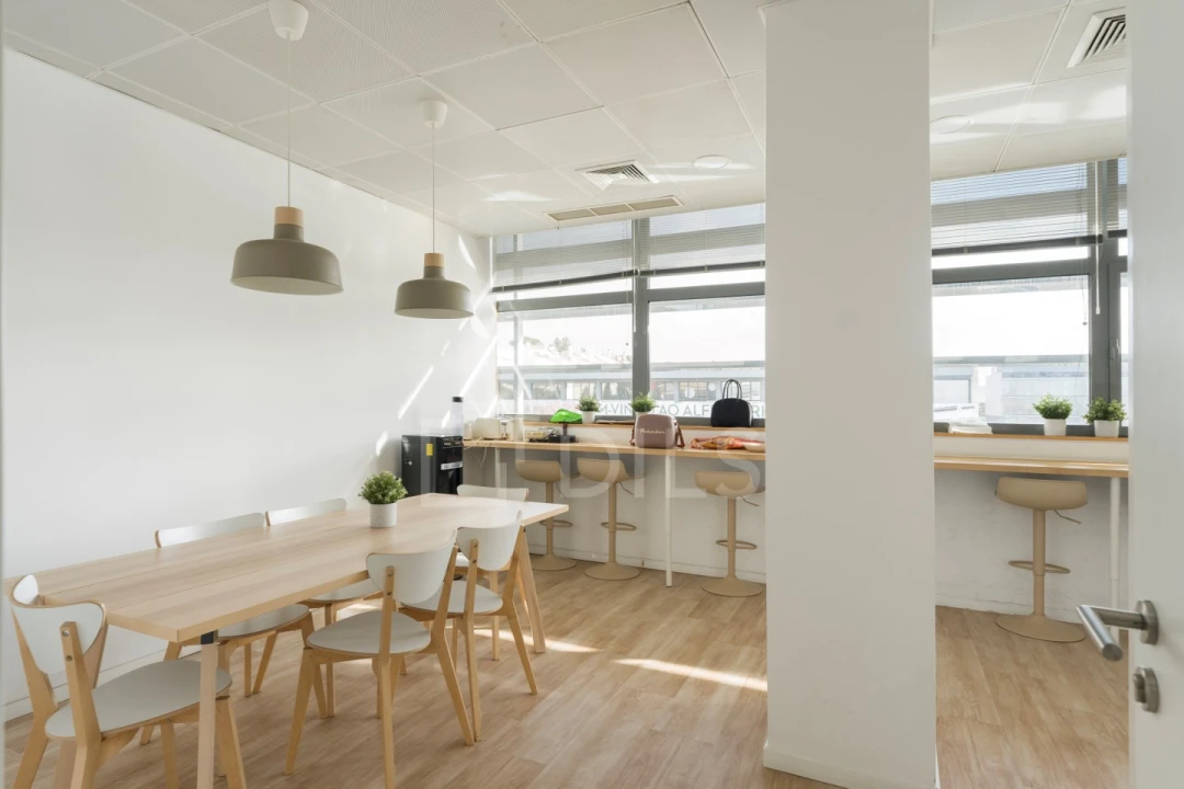 Escritório para Arrendamento em Alfragide Foto 6