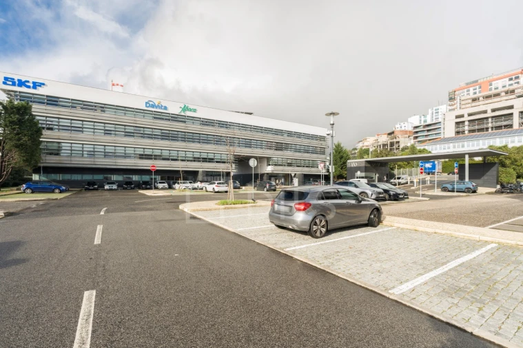 Escritório para Arrendamento em Alfragide