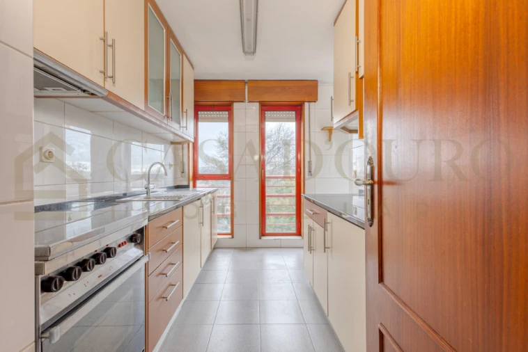 Apartamento para Venda em São Mamede de Infesta e Senhora da Hora Foto 3