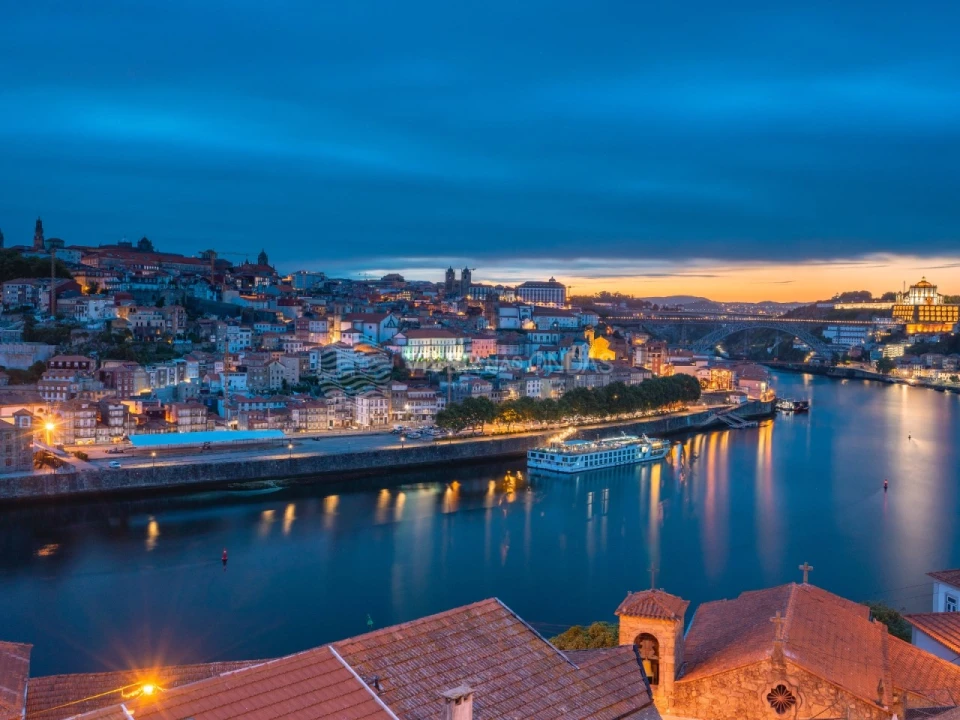 Apartamento T2 para Venda em Paranhos Foto 1