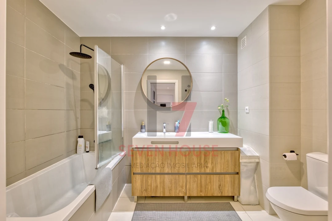 Apartamento T2 para Venda em Camarate, Unhos e Apelação Foto 13