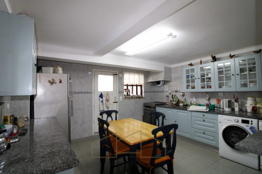 Moradia T2 para Venda em Charneca de Caparica e Sobreda Foto 9