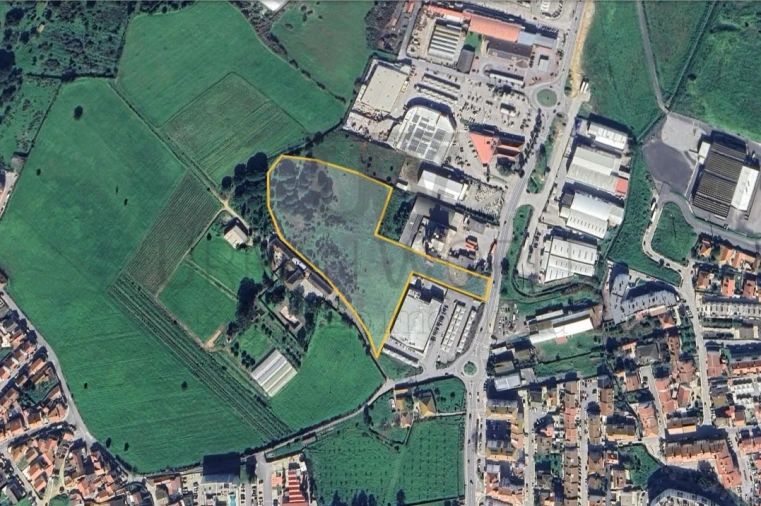 Terreno Comércio / Armazém para Venda em Carregado e Cadafais Foto 6