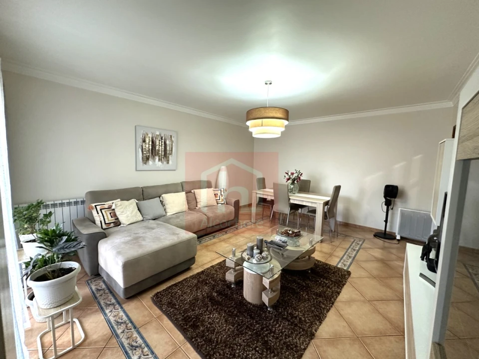 Apartamento T3 para Venda em Alcochete Foto 3