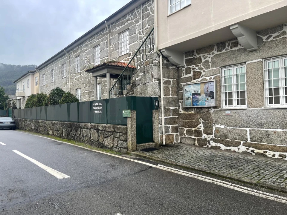 Escritório para Arrendamento em Sande Vila Nova e Sande São Clemente Foto 1