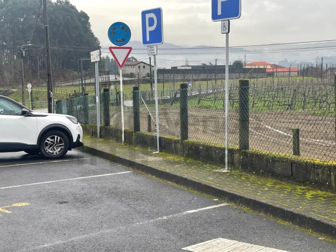 Escritório para Arrendamento em Sande Vila Nova e Sande São Clemente Foto 11
