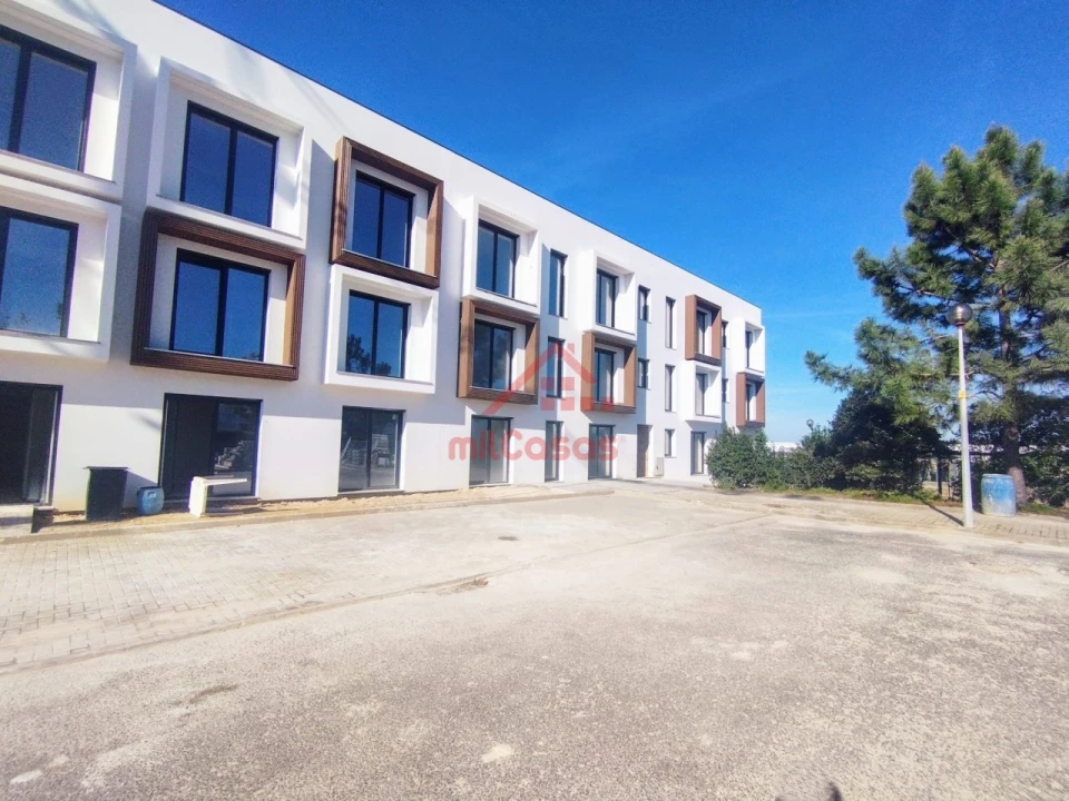 Apartamento T2 para Venda em Santa Maria, São Pedro e Matacães Foto 26