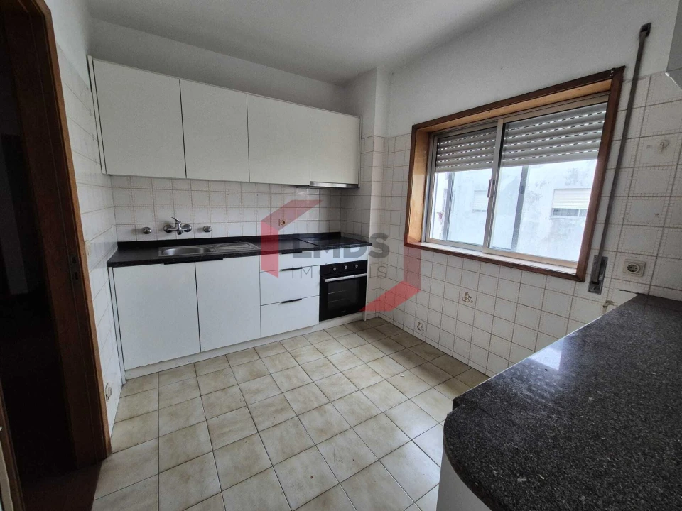 Apartamento T2 para Venda em Fânzeres e São Pedro da Cova Foto 18