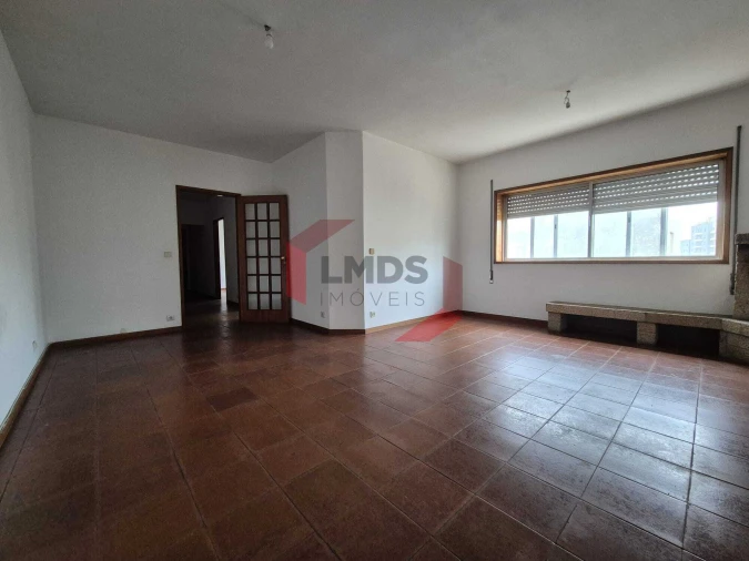 Apartamento T2 para Venda em Fânzeres e São Pedro da Cova Foto 14