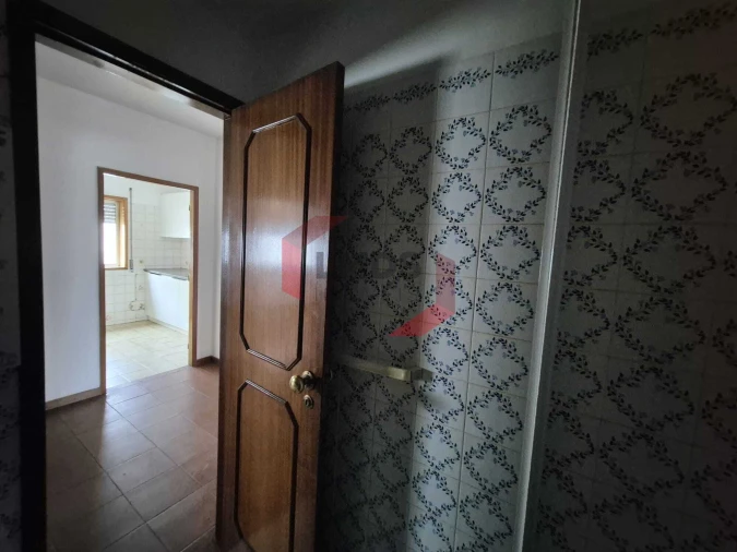 Apartamento T2 para Venda em Fânzeres e São Pedro da Cova Foto 17