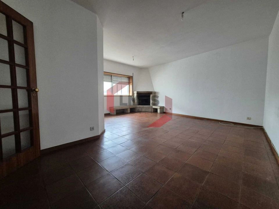 Apartamento T2 para Venda em Fânzeres e São Pedro da Cova Foto 10