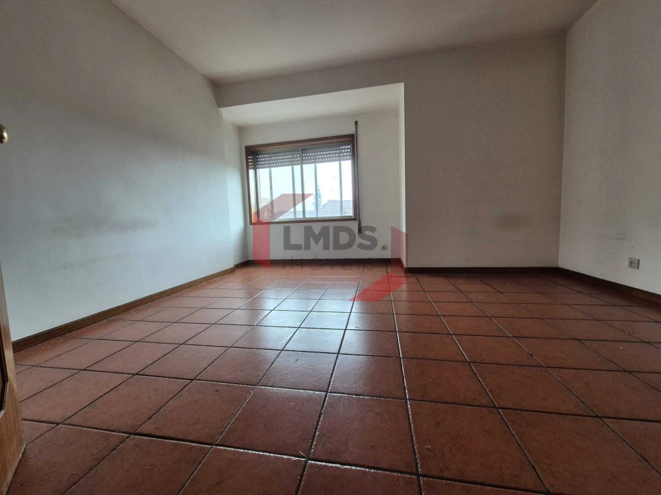 Apartamento T2 para Venda em Fânzeres e São Pedro da Cova Foto 6