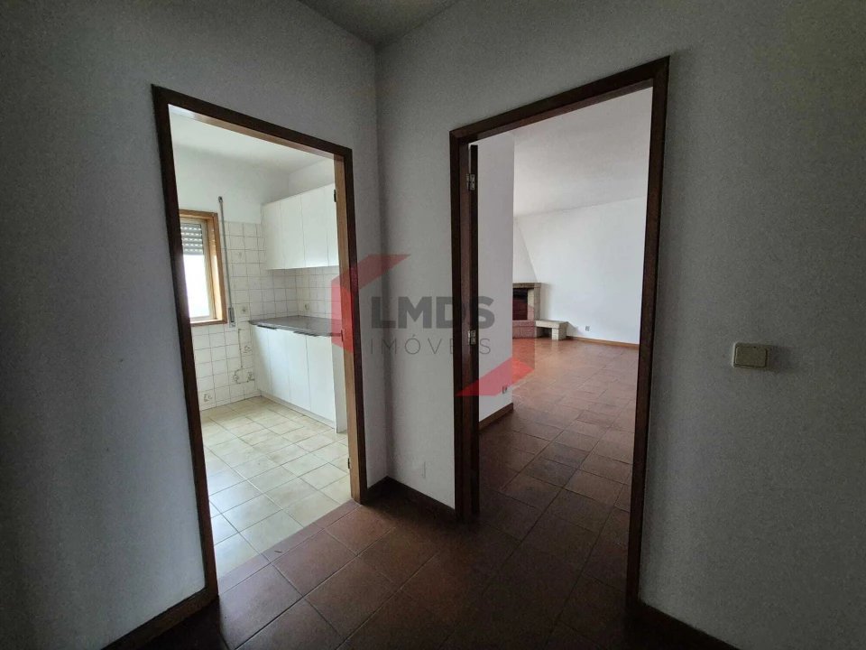 Apartamento T2 para Venda em Fânzeres e São Pedro da Cova Foto 11