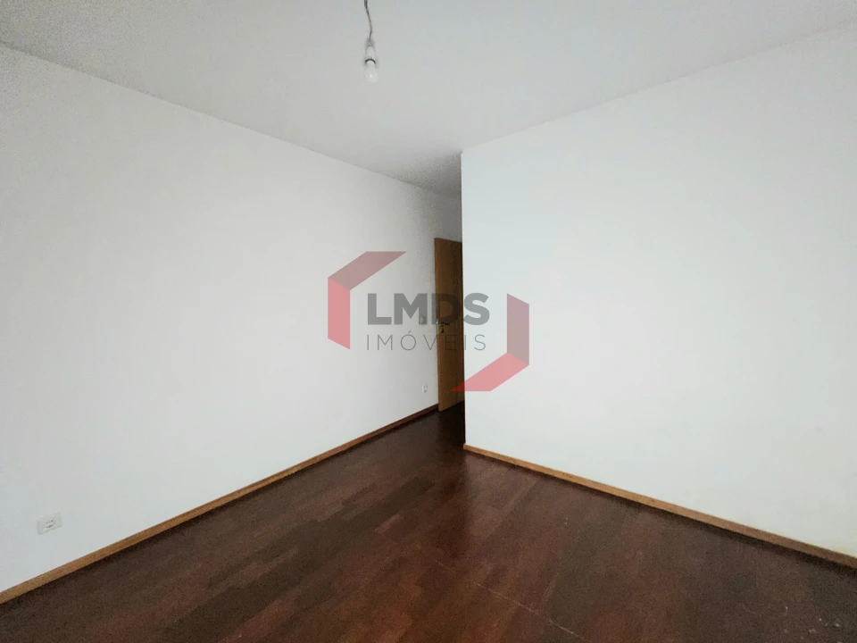 Apartamento T2 para Venda em Oliveira do Douro Foto 17