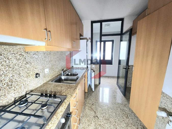 Apartamento T2 para Venda em Oliveira do Douro Foto 9