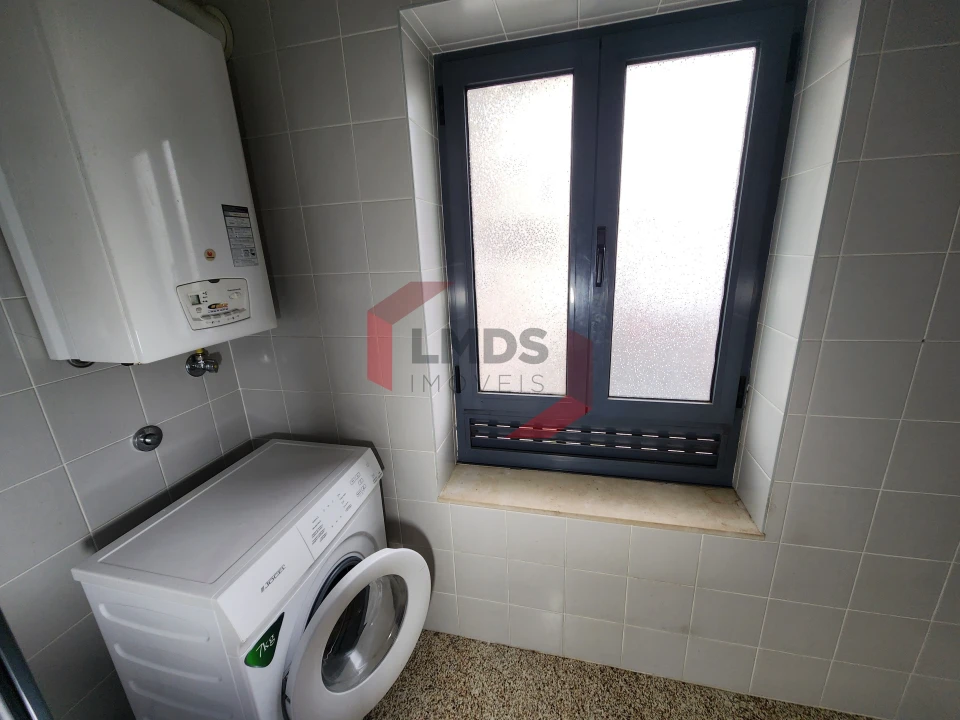 Apartamento T2 para Venda em Oliveira do Douro Foto 11