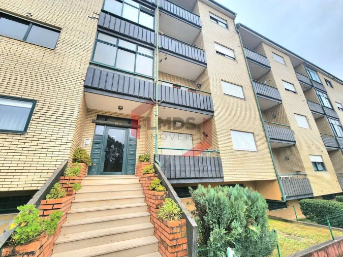 Apartamento T2 para Venda em Vilar de Andorinho Foto 1