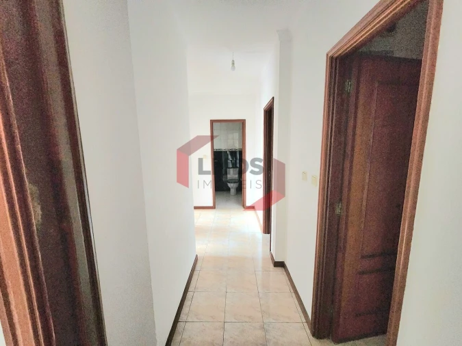 Apartamento T2 para Venda em Vilar de Andorinho Foto 19