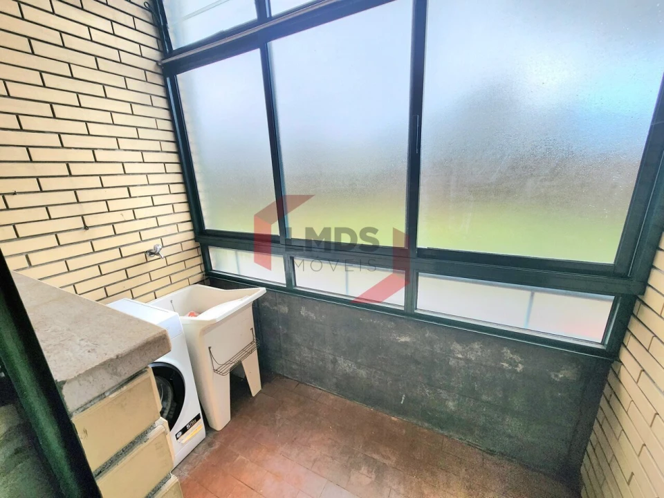 Apartamento T2 para Venda em Vilar de Andorinho Foto 12