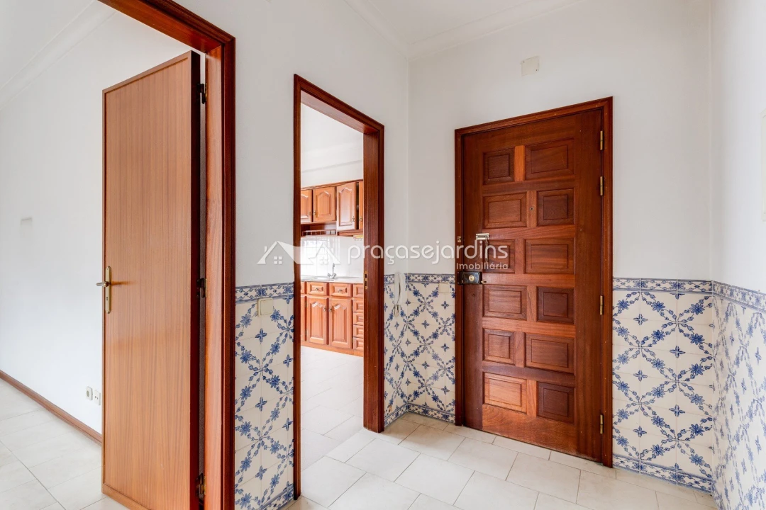 Apartamento T0 para Venda em Leiria, Pousos, Barreira e Cortes Foto 7