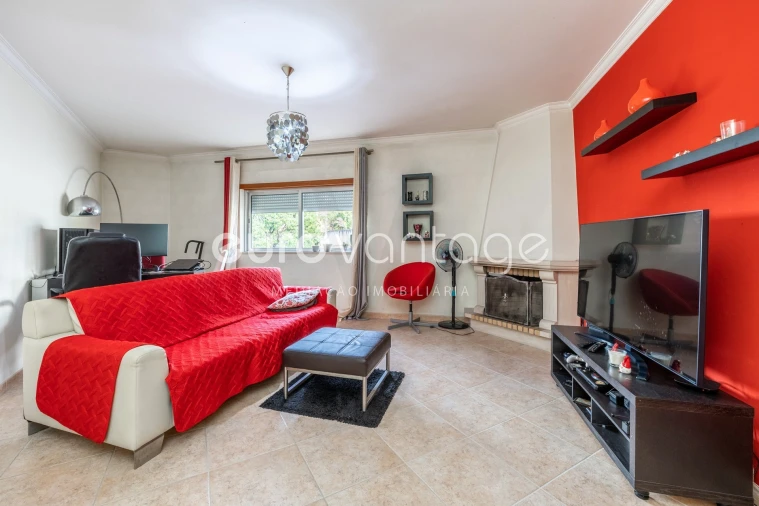 Apartamento T1 para Venda em Leiria, Pousos, Barreira e Cortes Foto 2