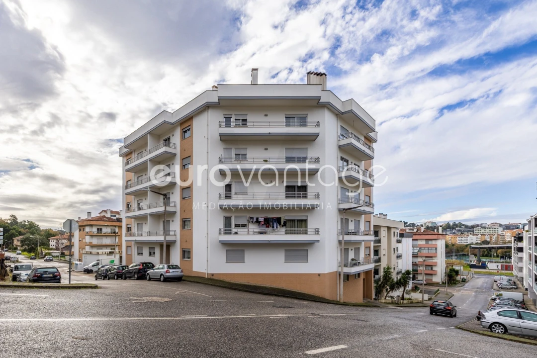 Apartamento T1 para Venda em Leiria, Pousos, Barreira e Cortes Foto 17
