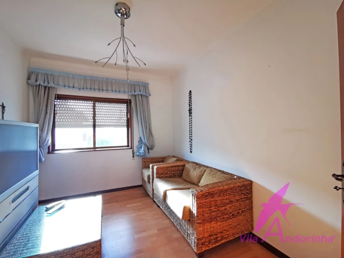 Moradia T4 para Venda em Darque Foto 21