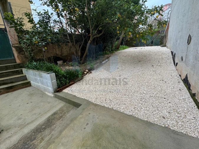 Moradia T4 para Arrendamento em Sé Nova, Santa Cruz, Almedina e São Bartolomeu Foto 15