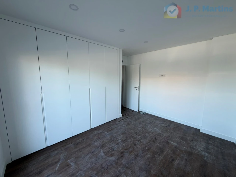 Moradia T3 para Venda em Quinta do Anjo Foto 9