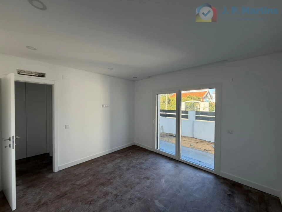 Moradia T3 para Venda em Quinta do Anjo Foto 13