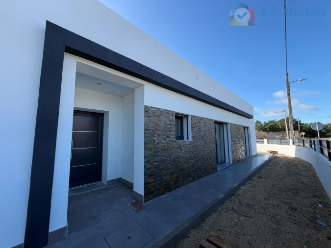 Moradia T3 para Venda em Quinta do Anjo Foto 2