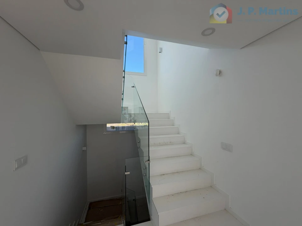 Moradia T4 para Venda em Fernao Ferro Foto 15