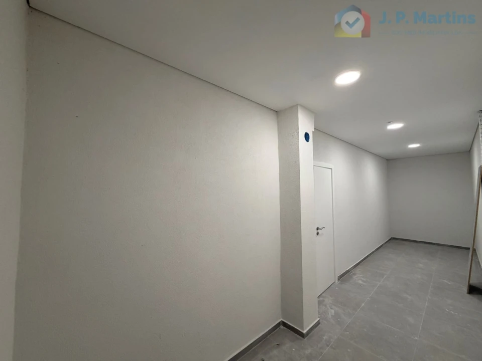 Moradia T4 para Venda em Fernao Ferro Foto 40