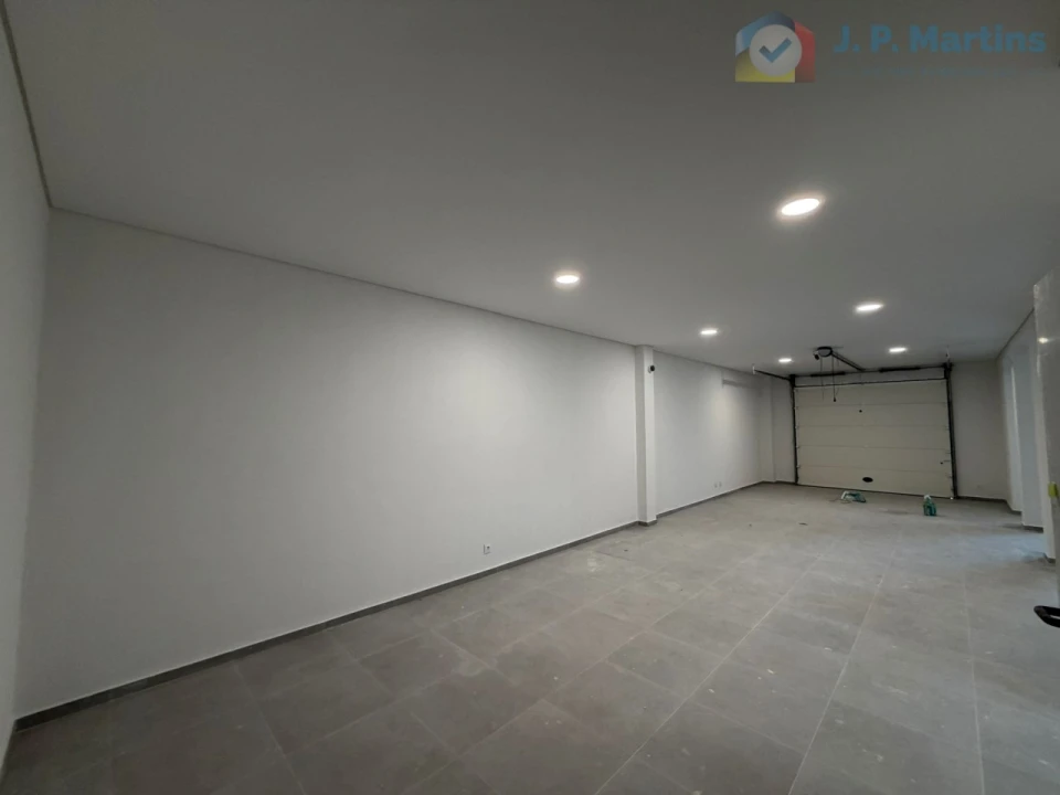 Moradia T4 para Venda em Fernao Ferro Foto 41