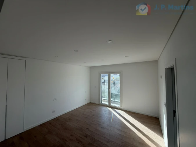 Moradia T4 para Venda em Fernao Ferro Foto 26