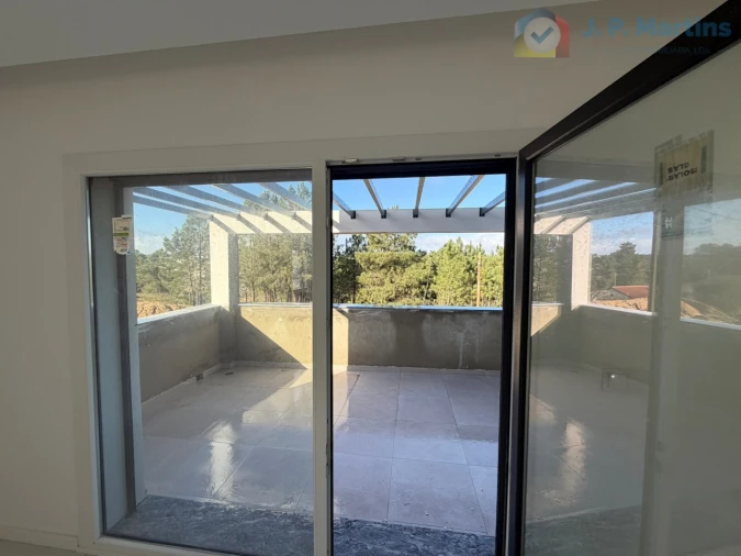 Moradia T4 para Venda em Fernao Ferro Foto 9