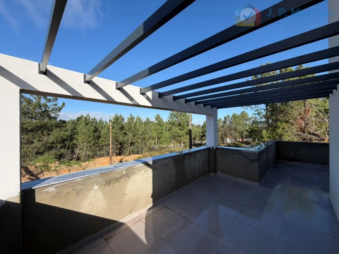 Moradia T4 para Venda em Fernao Ferro Foto 10