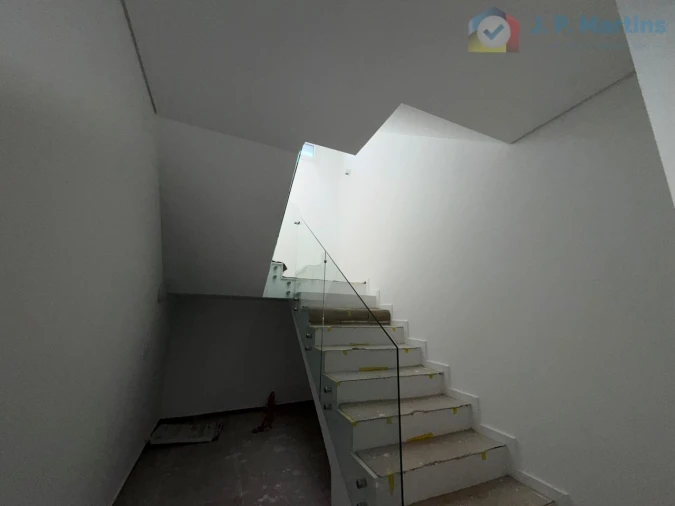 Moradia T4 para Venda em Fernao Ferro Foto 34